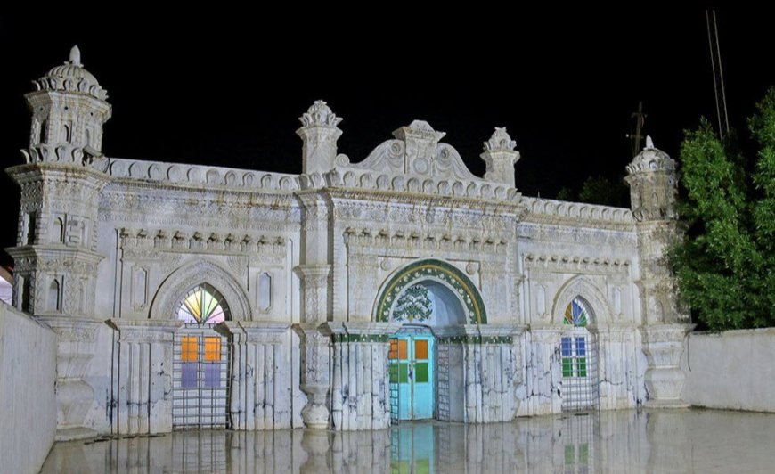 معماری هندی مسجد رنگونی های آبادان