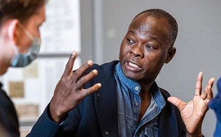 دیبدو فرانسیس کره ، معمار بورکینافاسویی به عنوان برنده جایزه کریستال مجمع جهانی اقتصاد در سال 2024 شناخته شد !