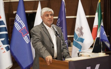 علیرضا پاکفطرت: با استقبال بی نظیر از این مراسم فقدان مرکز همایش در شیراز خودنمایی می کند