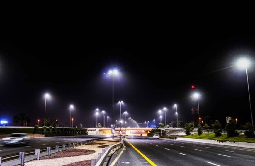 پروژه روشنایی معابر و خیابان‌ها در دبی