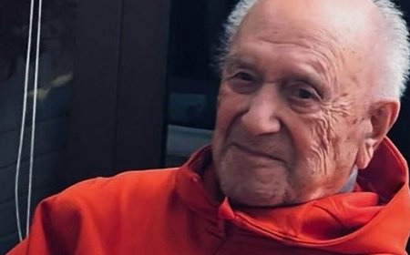 بهمن پاک نیا،  معمار و طراح کتابخانه مرکزی و مرکز اسناد دانشگاه تهران در فرانسه در گذشت