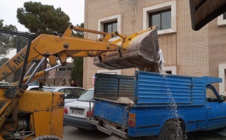 استفاده از ۱۰۰۰ تن شن برای جلوگیری از یخ‌زدگی معابر اصفهان