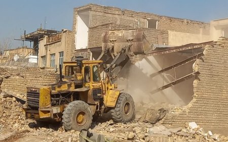 تخریب ۳۴ ملک در محور دروازه ری قم