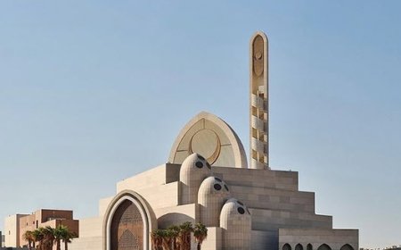 استدیو معماری کویتی بابنمنم و طراحی مسجدی هماهنگ با ساختمان های پیرامون!