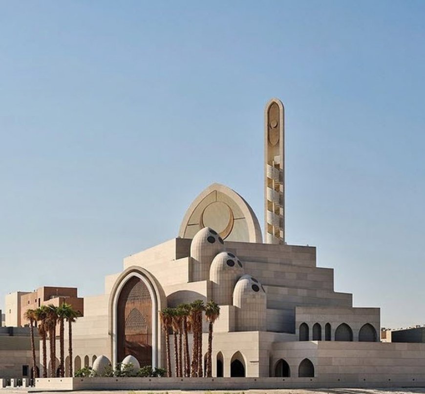 استدیو معماری کویتی بابنمنم و طراحی مسجدی هماهنگ با ساختمان های پیرامون!