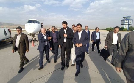 وزیر راه و شهرسازی وارد خرم آباد شد