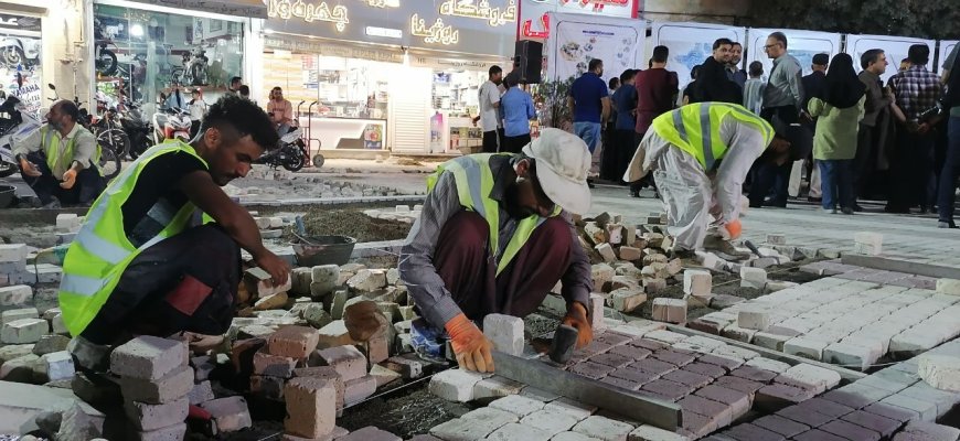 زیبا سازی مبلمان شهری توسط شهرداری شیراز