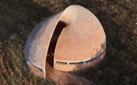 نگاهی به پروژه Twisted Brick Shell Concept Library