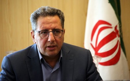 پاک فطرت سرپرست شهرداری منطقه ۲ شیرازشد.