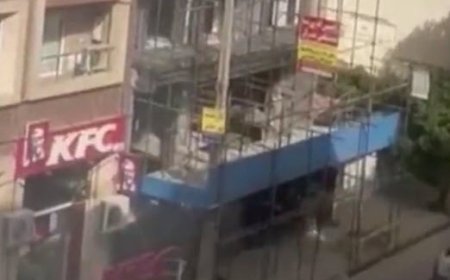 کارگری که از ساختمان نیمه‌کاره سقوط کرد و سالم ماند!