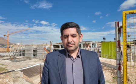 پروژه پارک آبی شیراز به تزریق نقدینگی نیاز دارد.