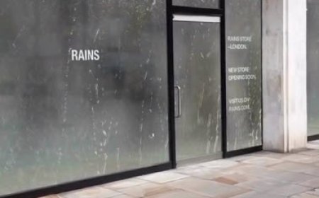 الهام از باران در طراحی نمای فروشگاه