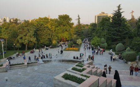 ابتکار جدید زاکانی در خیابان ولیعصر/ نصب مناره های اذان گو در تئاتر شهر