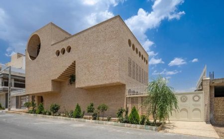 معماری که در خمینی شهر با خواستههای متناقض کارفرما یک شاهکار ساخت!