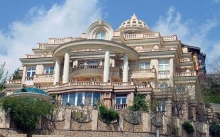 خانه داریم در تهران که قیمتش متری یک میلیارد و 300 میلیون تومان است