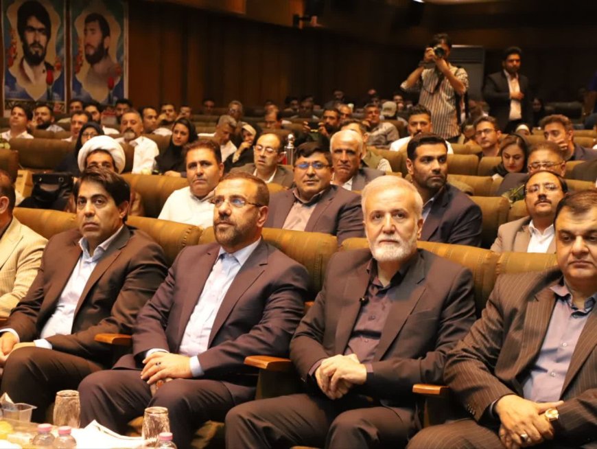 افتخارآفرینی خانه بهداشت کارگری سازمان مدیریت پسماند شهرداری شیراز در جشنواره امتنان فارس