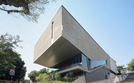 معماری جالب ساختمان موزه هنر دانشگاه چینی هنگ کنگ/ بخشی از سازه روی هواست!