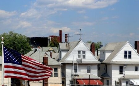 سقوط آزاد بازار مسکن در شهر آمریکایی به‌دنبال بحران‌های اقتصادی و آب‌وهوایی