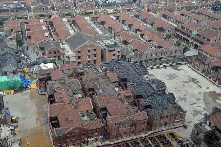 شاهکار مهندسی چین: جابجایی بلوک ۸ هزار تنی شانگهای با صدها ربات