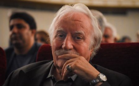 پیکر استاد فرشچیان کنار مقبره صائب تبریزی آرام میگیرد