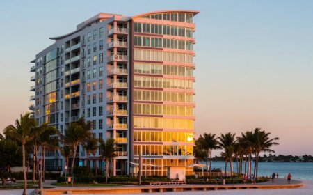 ساختمان ساحل مارینا