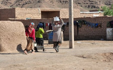 محلات و روستاها را از اتباع خالی کنید