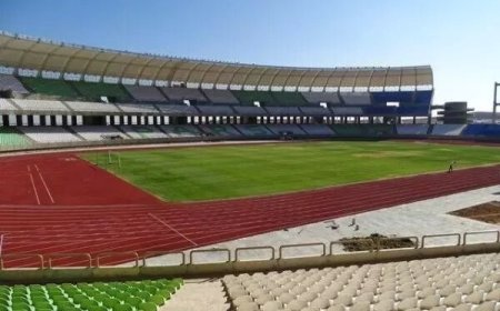 بازدید شهردار شیراز از ورزشگاه ۵۰ هزار نفری پارس شیراز