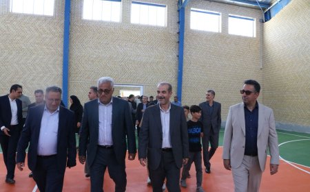 افتتاح ۲ سالن ورزشی در محلات کم‌برخوردار استان فارس همزمان با هفته دولت