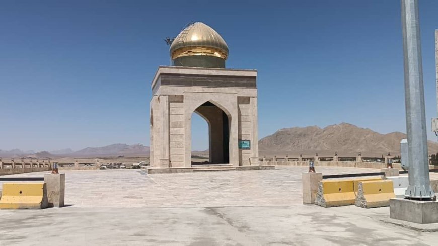 بمناسبت هفته دولت مقبره یادمان شهدای گمنام شهر بهمن افتتاح شد