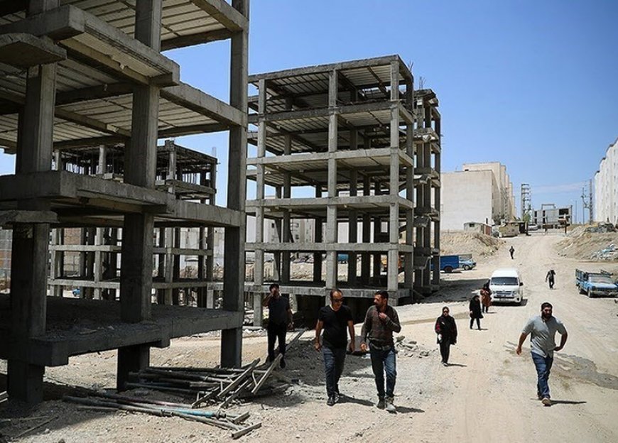 بلوکه شدن حساب پیمانکاران مسکن مهر/ ۲۳۵۷ مسکن مهر پردیس تحویل نشد