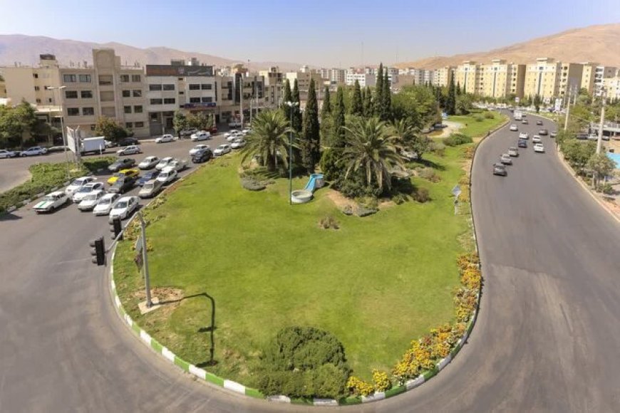 ‌میدان خاطره‌انگیز مطهری شیراز بدون تغییر به حیات شهری خود ادامه می‌دهد