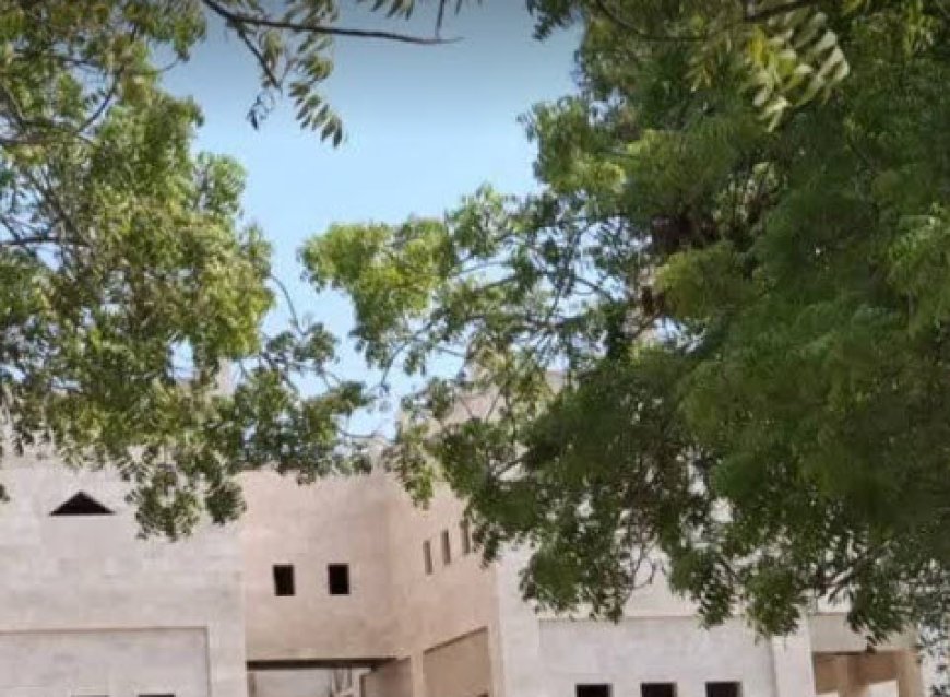 تراژدي فرهنگي ۱۷ ساله بندرعباس کتابخانه اي که ساخته نشده ، پير شد