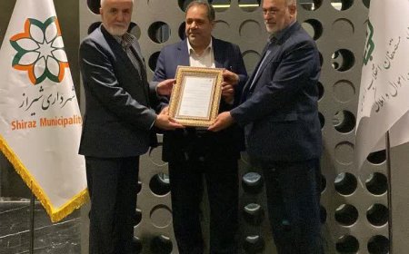 فصل نو هم‌افزایی بنیاد مستضعفان و شهرداری شیراز در احیای باغ ۲۳۰ هکتاری بش