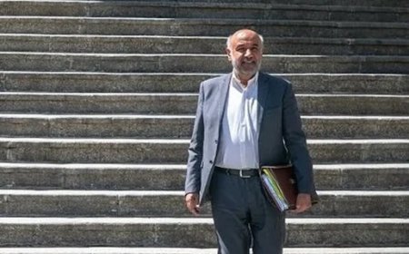 وزیر کار: مسکن کارگری دغدغه رفاهی کارگران را کاهش می‌دهد