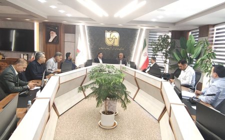 تداوم خدمات عمرانی و ایمن سازی در سطح راه‌های شهرستان های داراب و زرین دشت