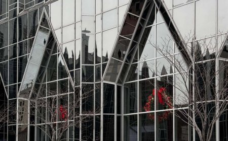 شاهکار معماری گوتیک شیشه‌ای