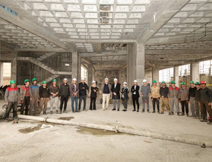 10 تا از بهترین سازندگان تهران در سال 1404 + اشتباهات متداول در انتخاب سازنده