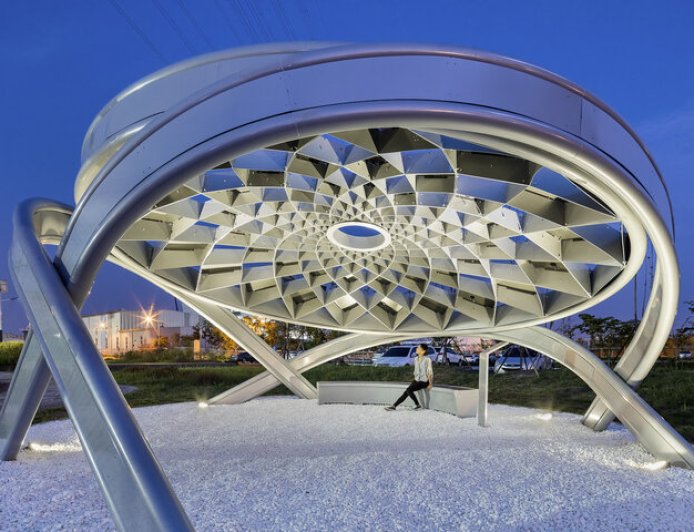 برق پاک در قالب هنر شهری