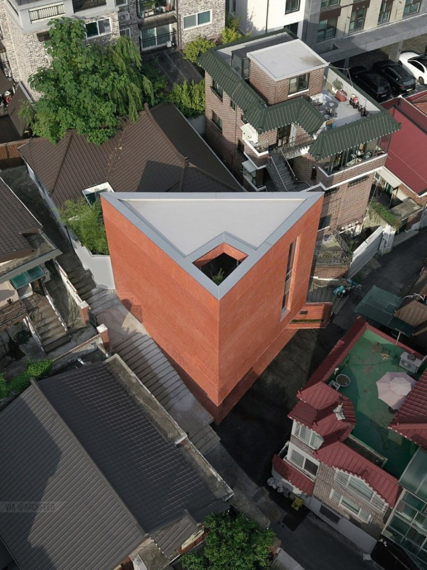 خانه 98 متری با 7 نیم طبقه!