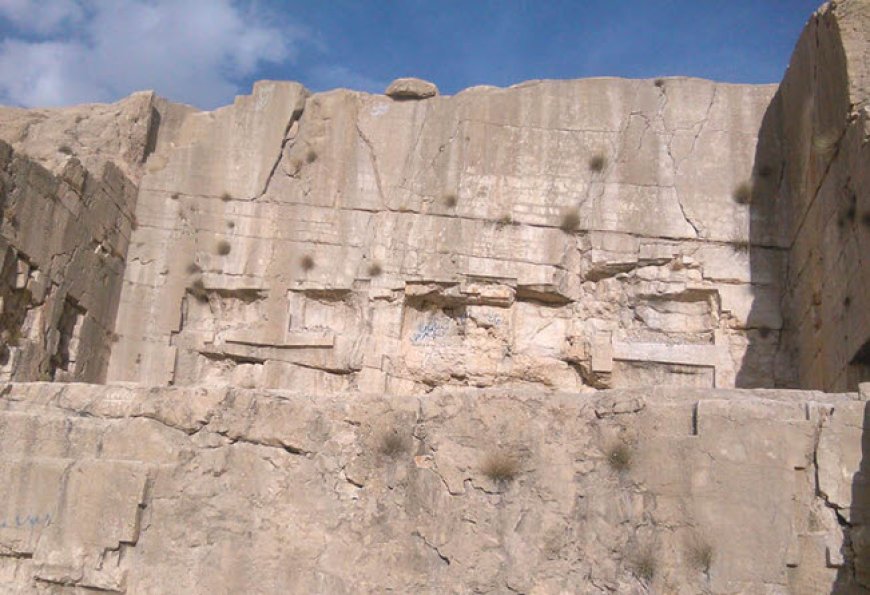 حفاظت و مرمت میراث هخامنشی ارسنجان در انتظار اختصاص اعتبار